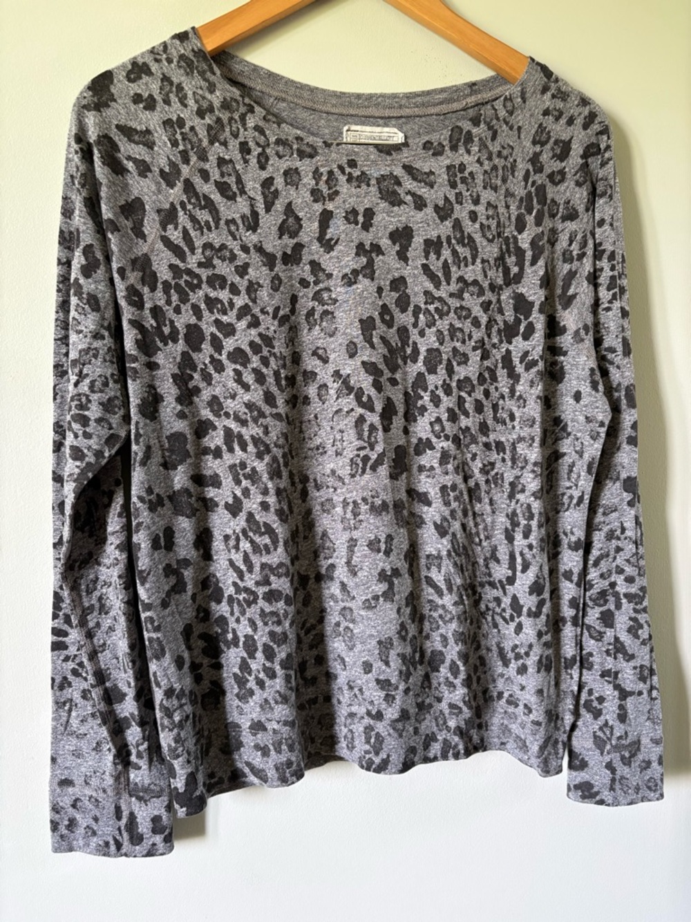 Womens Current/Elliott  Gray Leopard Letterman Long Sleeve 3
